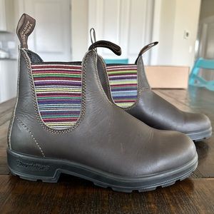 Dark brown Blundstone Boots with Rainbow Stripe. US 8.5